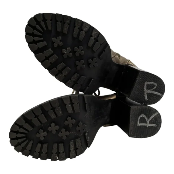 Steve Madden Laurie bootie olive satin Size 7.5 Military combat boot - Picture 9 of 9